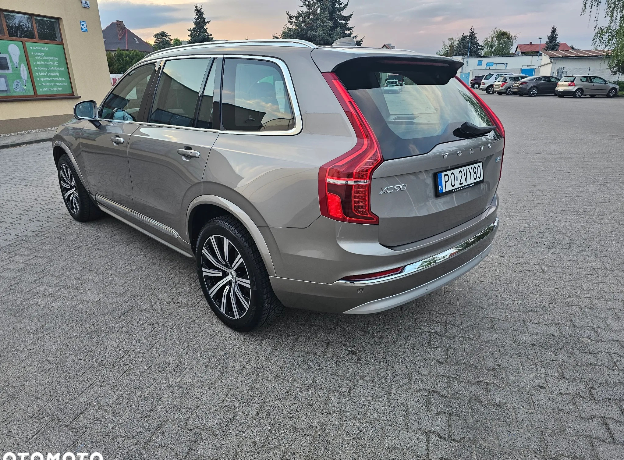 Volvo XC 90 cena 239960 przebieg: 48000, rok produkcji 2021 z Trzciel małe 379